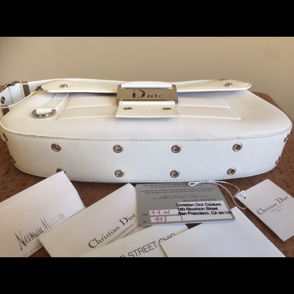🎉HP🎉 Dior Street Chic White Leather Shoulder Bag - Picture 2 of 8